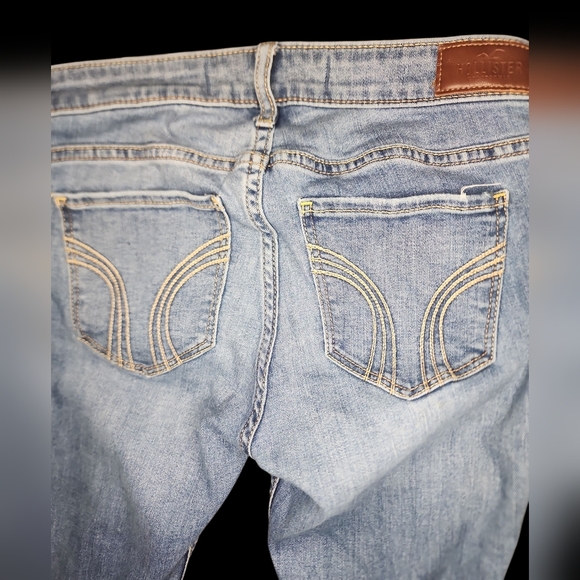 Hollister Low Rise Super Skinny Jean Distressed Front size 25/28 - Picture 6 of 6